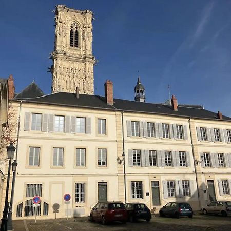 La Chapelle, Les Suites Du Palais, L'Unique 5 Etoiles De Nevers, Suite D'Exception, By Primo C0Nciergerie Exterior foto